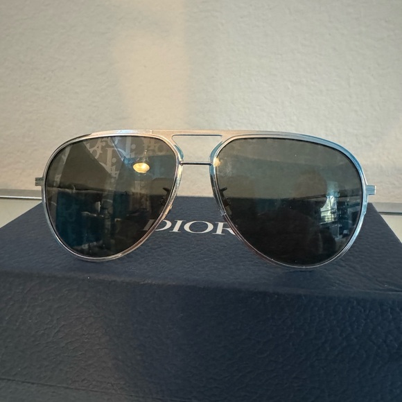Dior Sunglasses - Picture 5 of 6